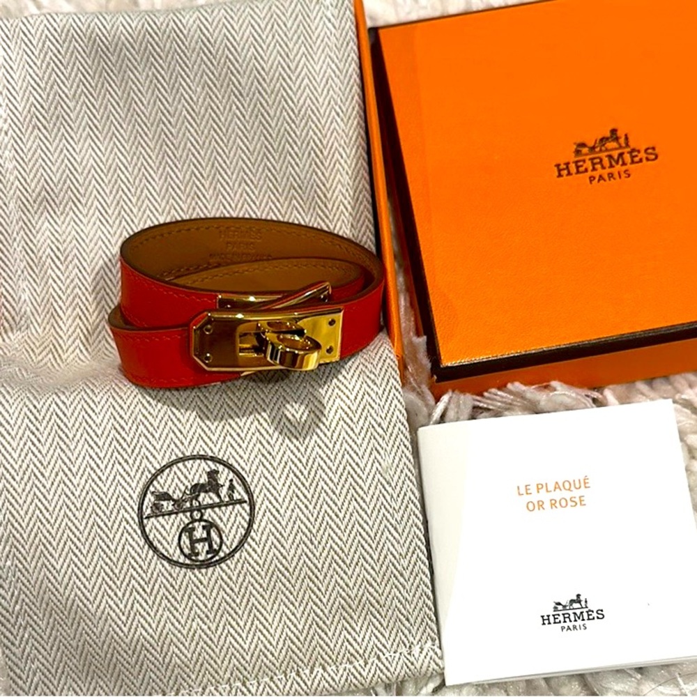 New Hermès Kelly Double Tour Bracelet Orange Leather Gold Hardware Authentic